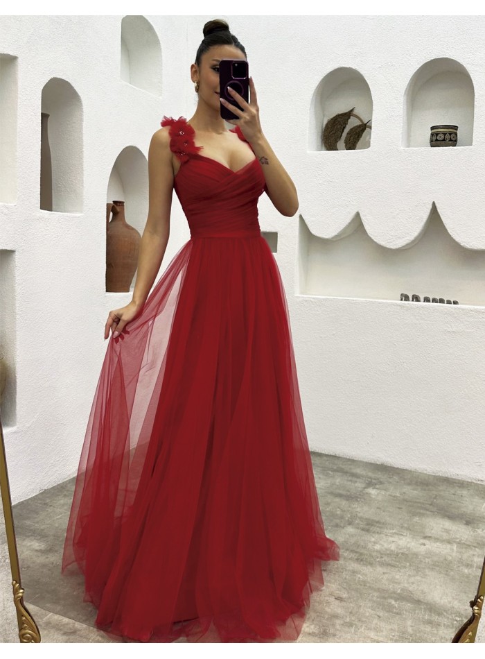 Tulle evening dress for wedding guest | INVITADISIMA