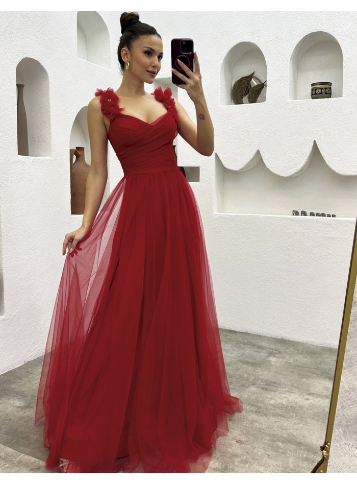 Robe de soirée longue en tulle avec bretelles florales