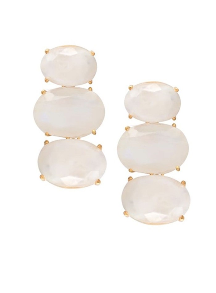 Pendientes de fiesta con tres piedras ovaladas de cuarzo blanco ideales para cualquier ocasión.