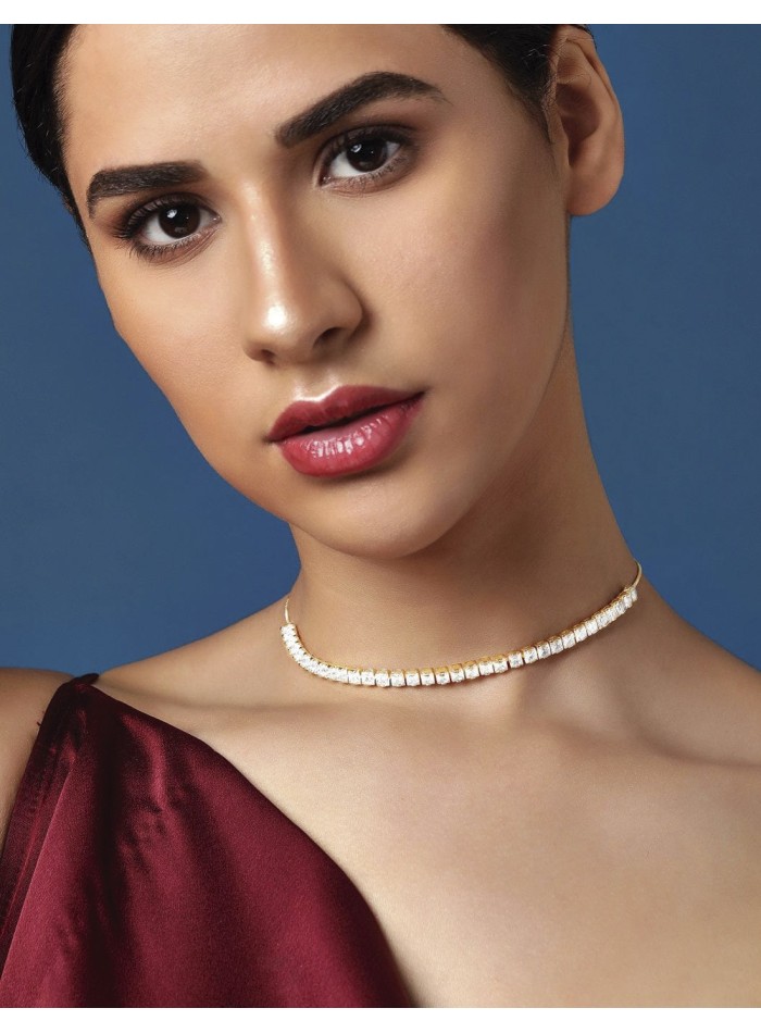 Choker de invitada de cristales con baño de oro