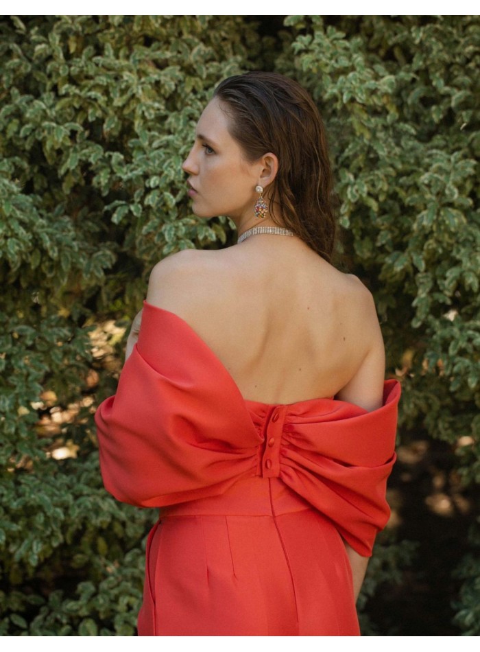 Crop top drapeado con frunce y mangas drapeadas perfecto para fiestas y bodas.