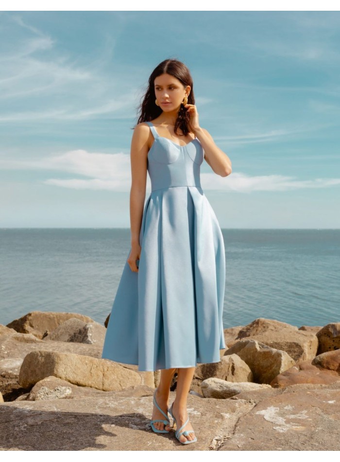 Robe de soirée midi bleu clair avec corsage...