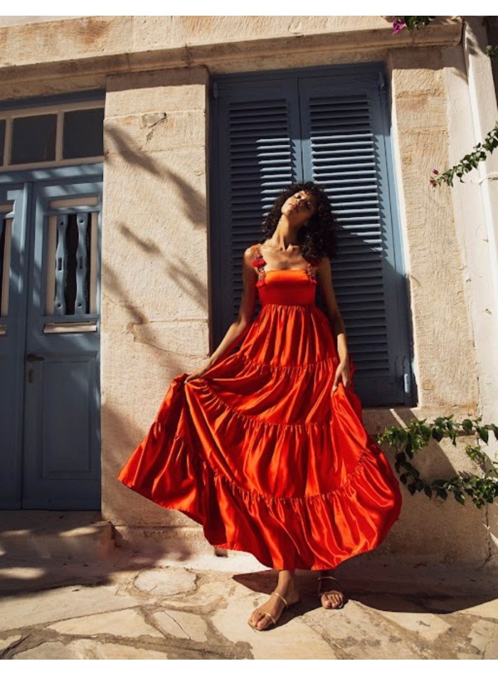 Robe longue de fête avec bretelles perlées