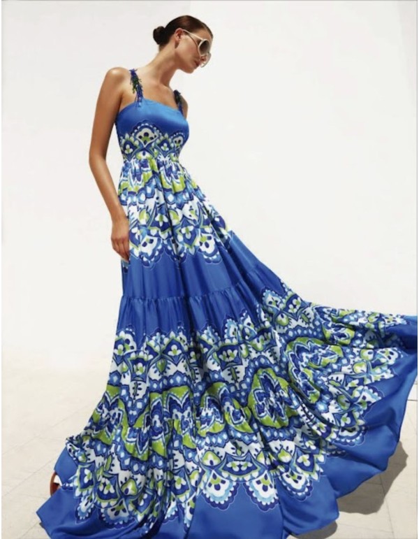 Vestido largo azul estampado con tirantes adorno