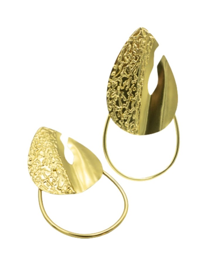 Gold leaf-shaped maxi earrings
