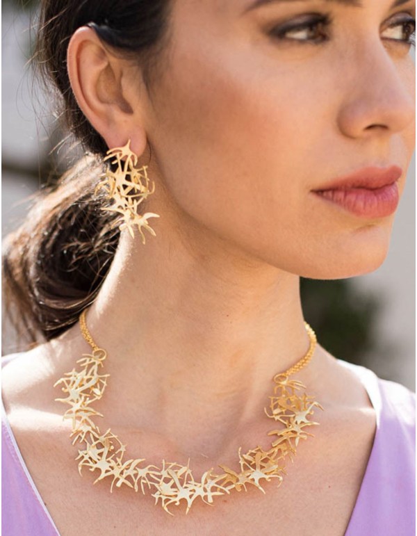 Collier en or avec ornement étoile de mer 2