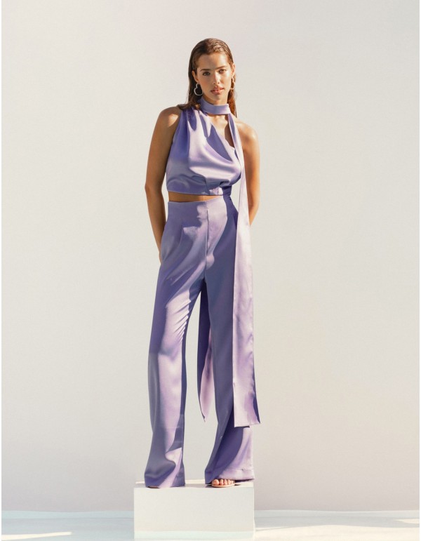 Party crop top with asymmetric neckline and choker 2