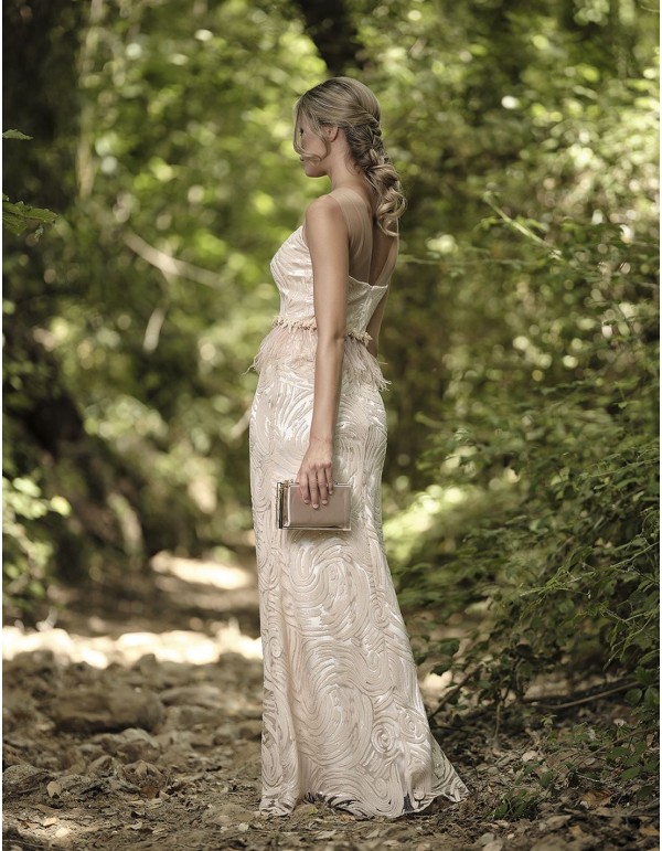 Long party dress embroidered with sequins 2