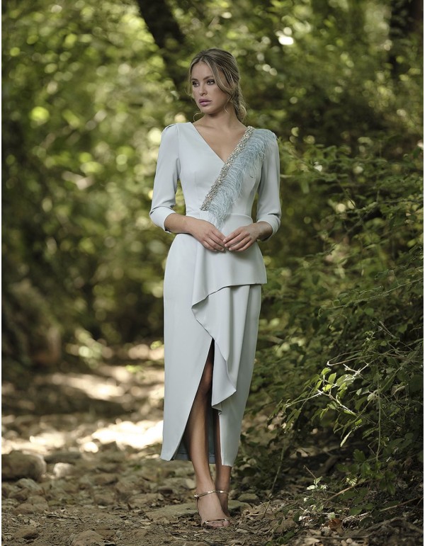 Midi cocktail dress with ruffle and opening