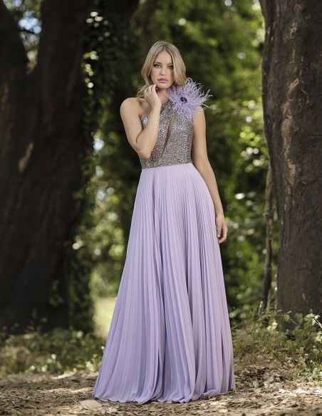Vestido de fiesta plisado con cuerpo lentejuela