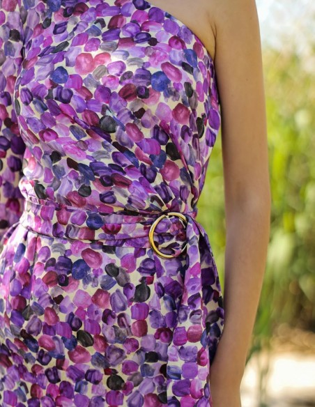 Robe de cocktail imprimée à encolure asymétrique