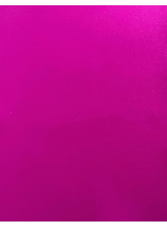 Vestido de fiesta cruzado con escote pronunciado