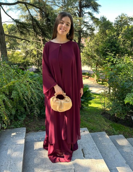 Multiposition chiffon guest cape.