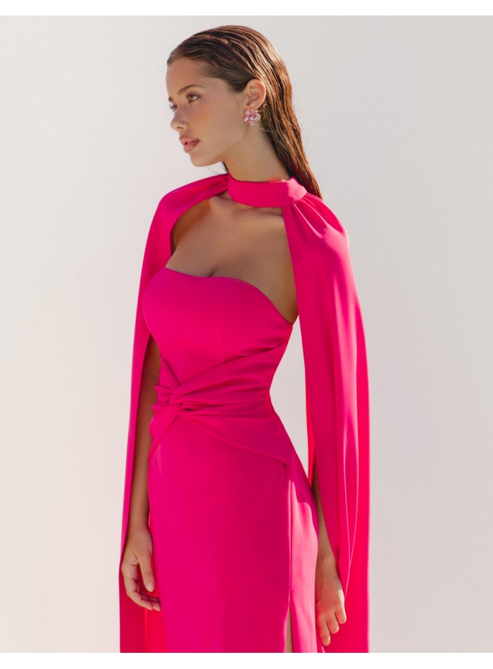 Robe longue sans bretelles avec cape