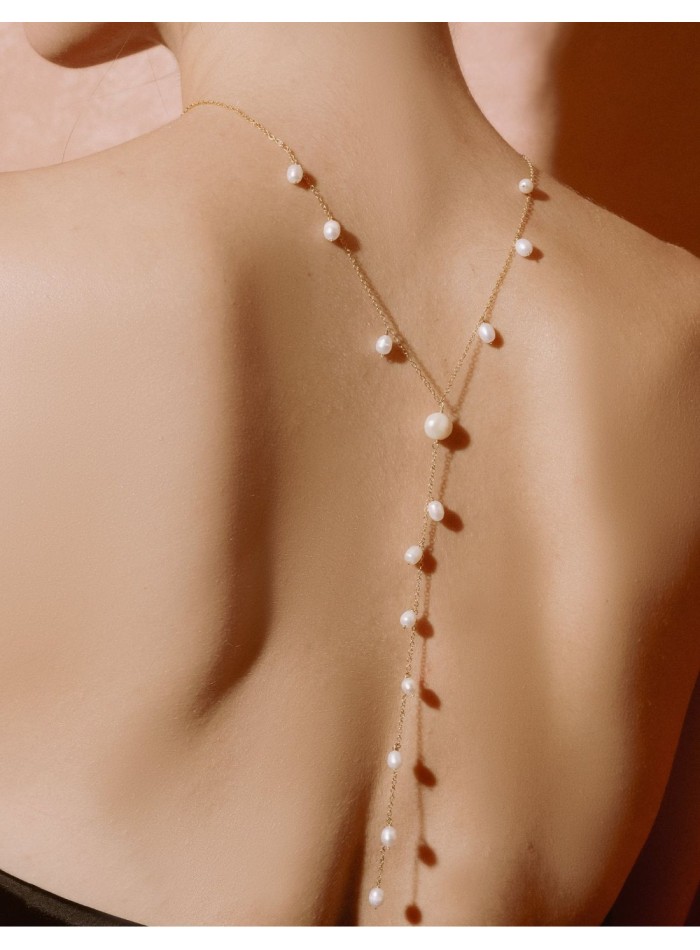 Long party necklace with pearls