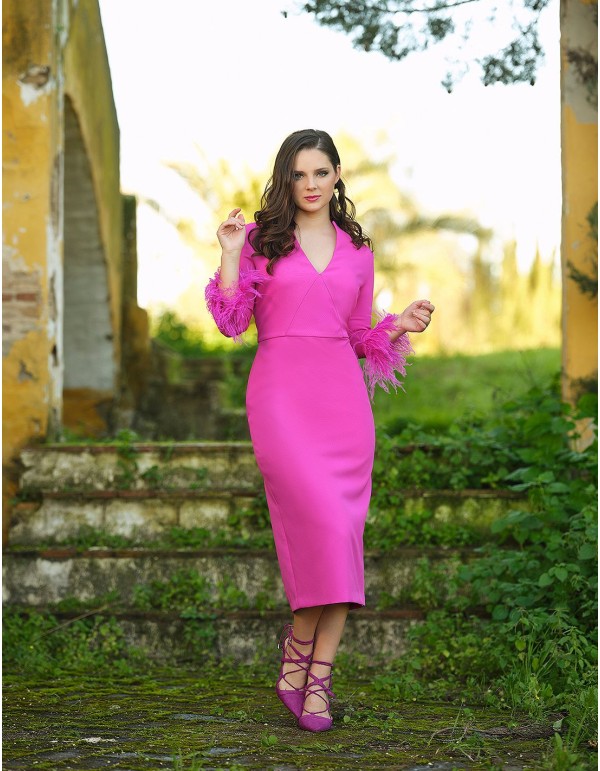 Cocktail dress with feather cuffs