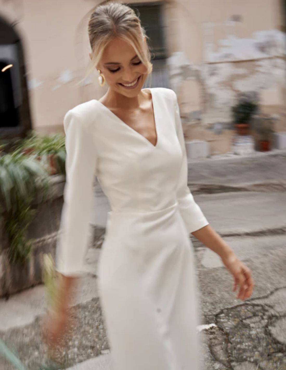 vestido largo novia civil en crepe blanco