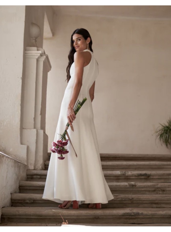 Ivory halter neckline wedding dress : INVITADISIMA
