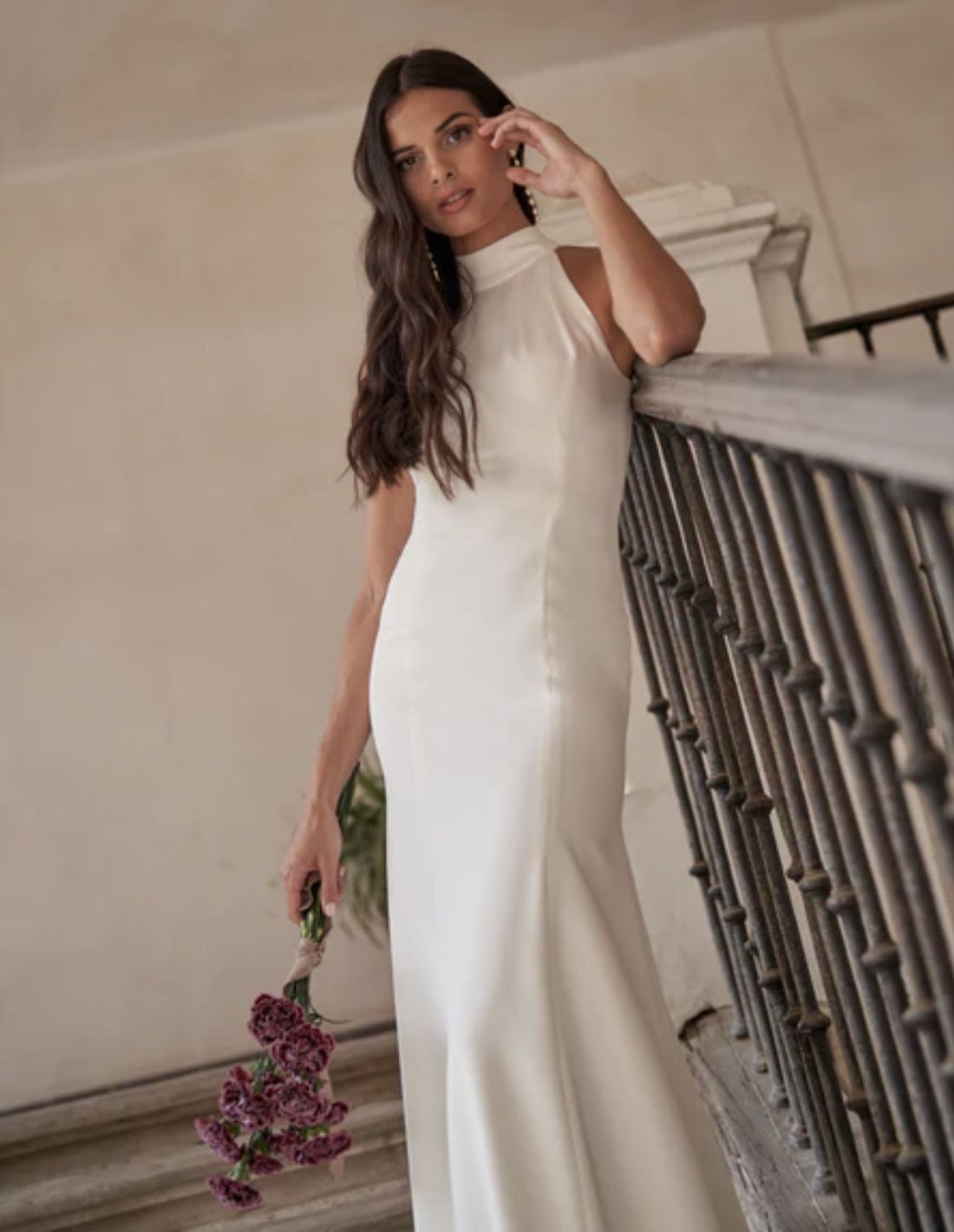 https://invitadisima.com/40640-thickbox_default/ivory-wedding-dress-with-halter-neckline.jpg