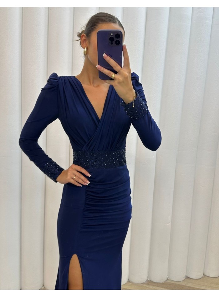 Robe longue de fête avec encolure drapée et...