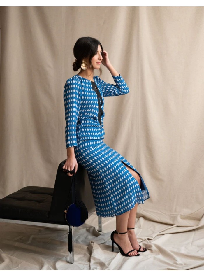 Robe midi imprimée bleue avec manches françaises