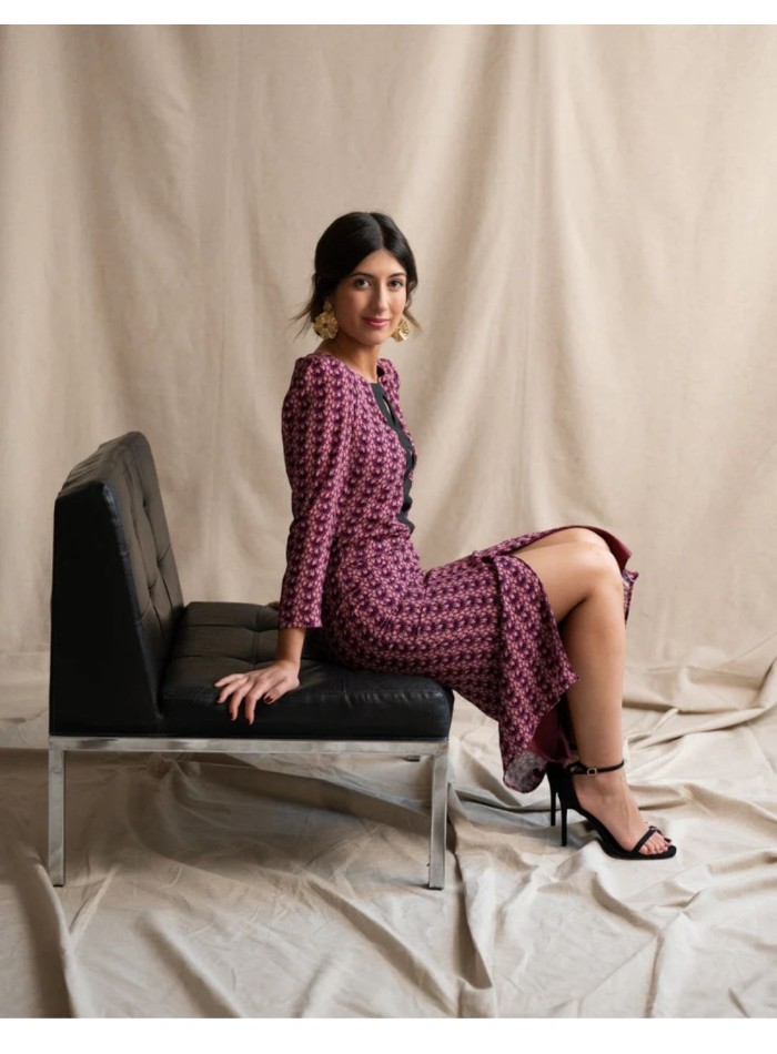 Robe midi imprimée bordeaux à encolure fermée