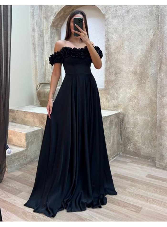 Robe de soirée à encolure bandeau fleurie