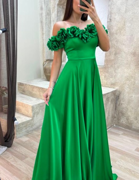 Robe de soirée à encolure bandeau fleurie