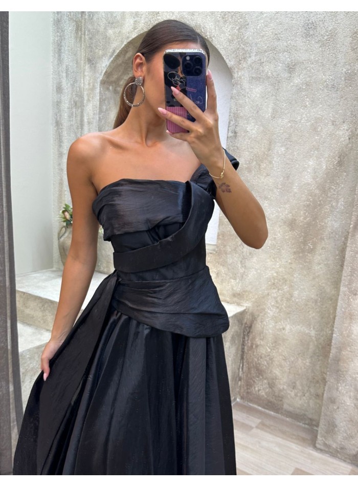 Robe de bal à corset avec nœud et jupe froncée