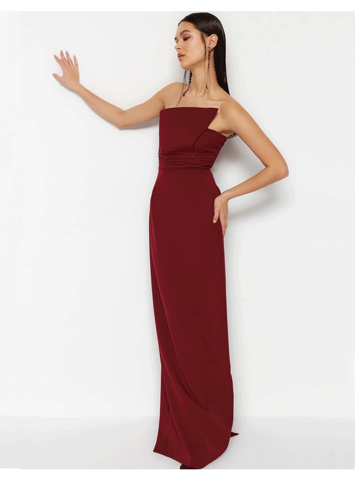 Strapless evening dress for guests