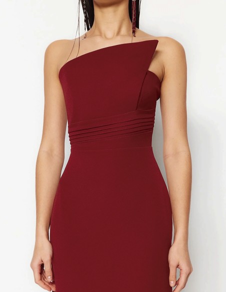 Strapless evening dress for guests