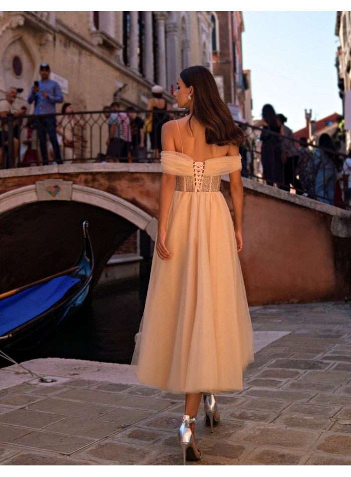 Robe midi en tulle avec corsage en cristal