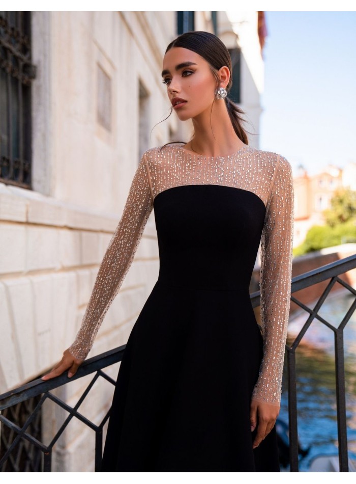 Robe longue de fête avec manches en strass