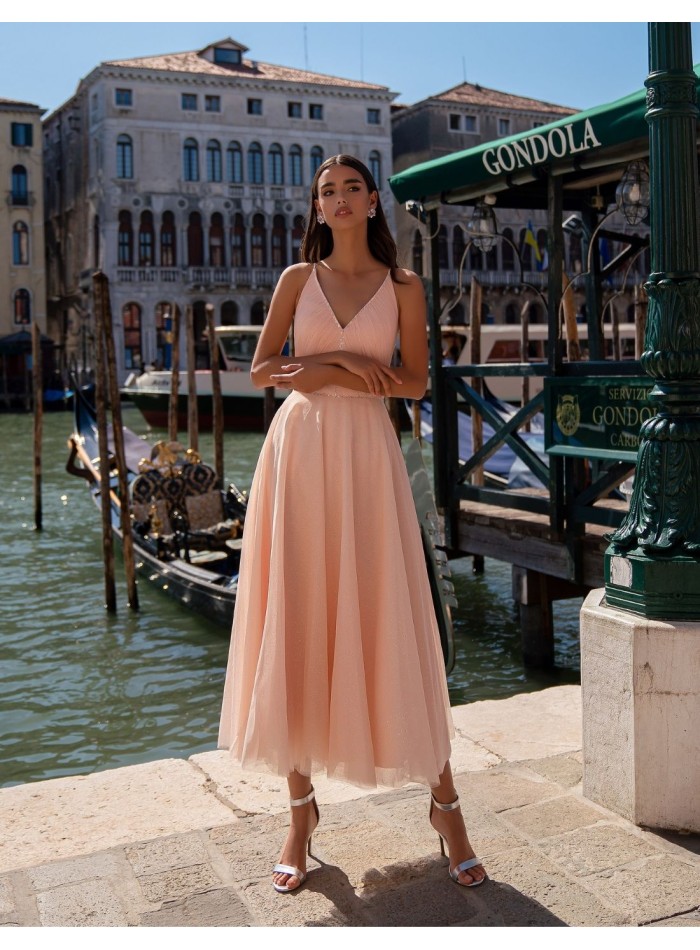 Robe midi avec tulle brillant et corsage plissé