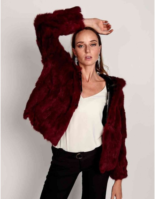 Manteau en fourrure de lapin avec capuche