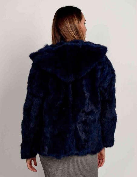 Manteau en fourrure de lapin avec capuche