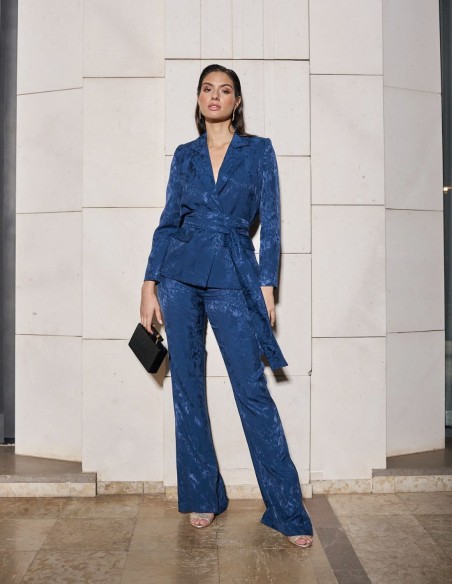 Party outfit for autumn events. Party outfit for autumn events.