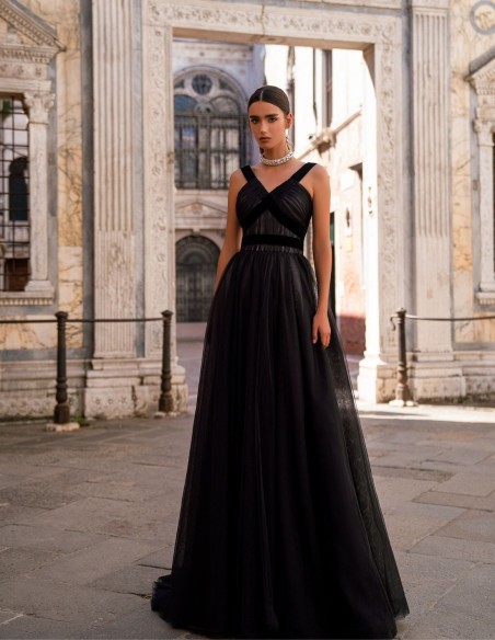 Robe longue de fête avec corsage plissé et jupe en tulle
