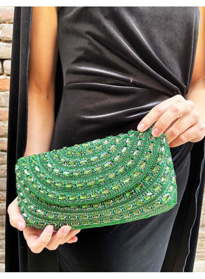 Bolso de fiesta verde esmeralda realizado en pedrería verde