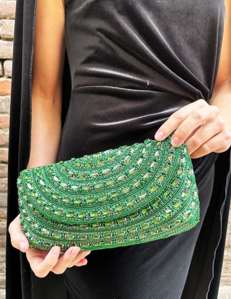 Bolso de fiesta verde esmeralda realizado en pedrería verde Bolso de fiesta verde esmeralda realizado en pedrería verde