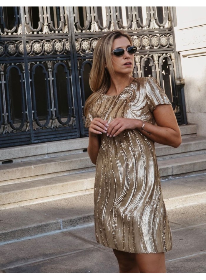 Robe courte de soirée dorée avec sequins