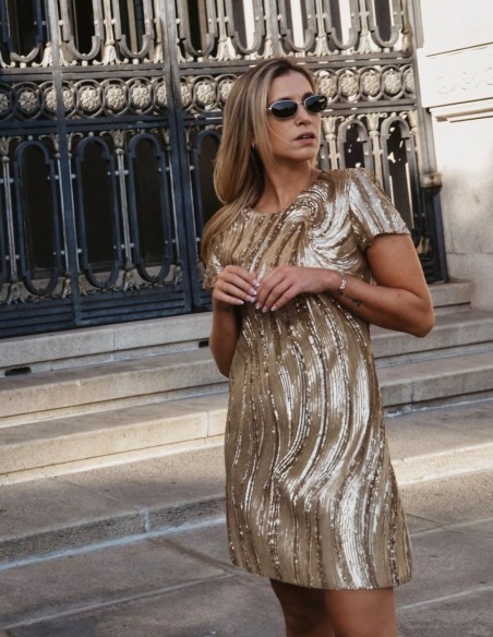 Vestido corto de fiesta dorado con lentejuelas