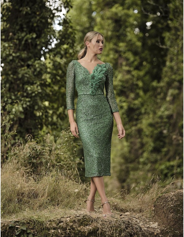 Cocktail party dress with sequins and applique