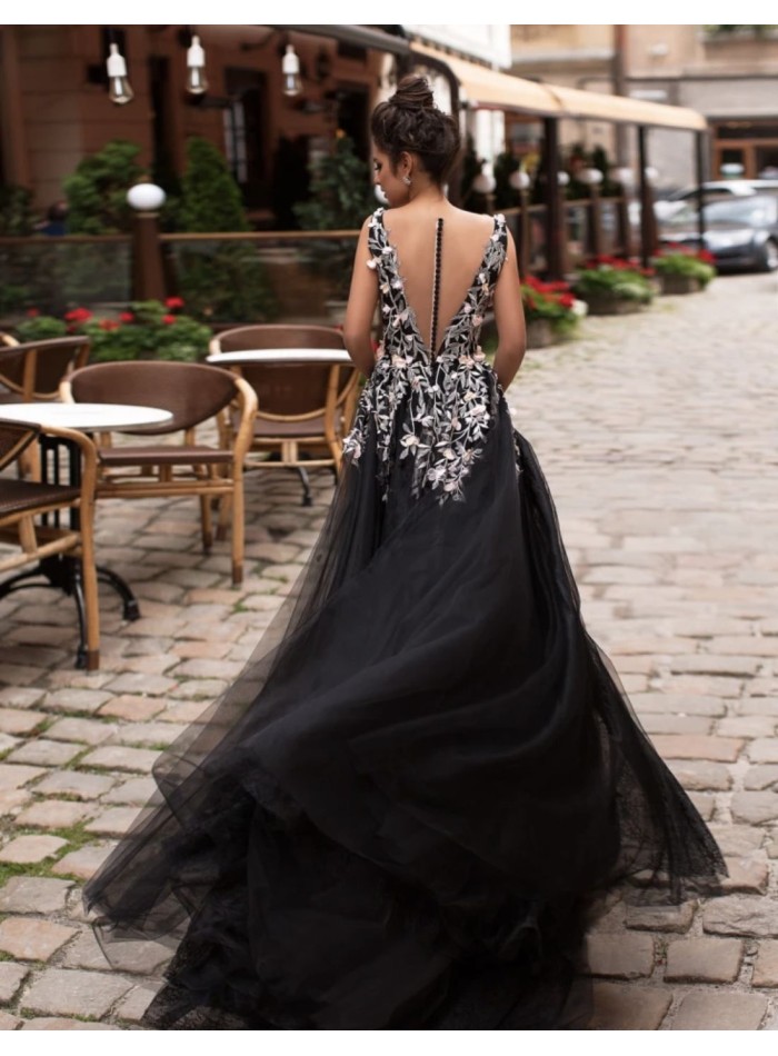 Gown : Black georgette floral printed party wear gown