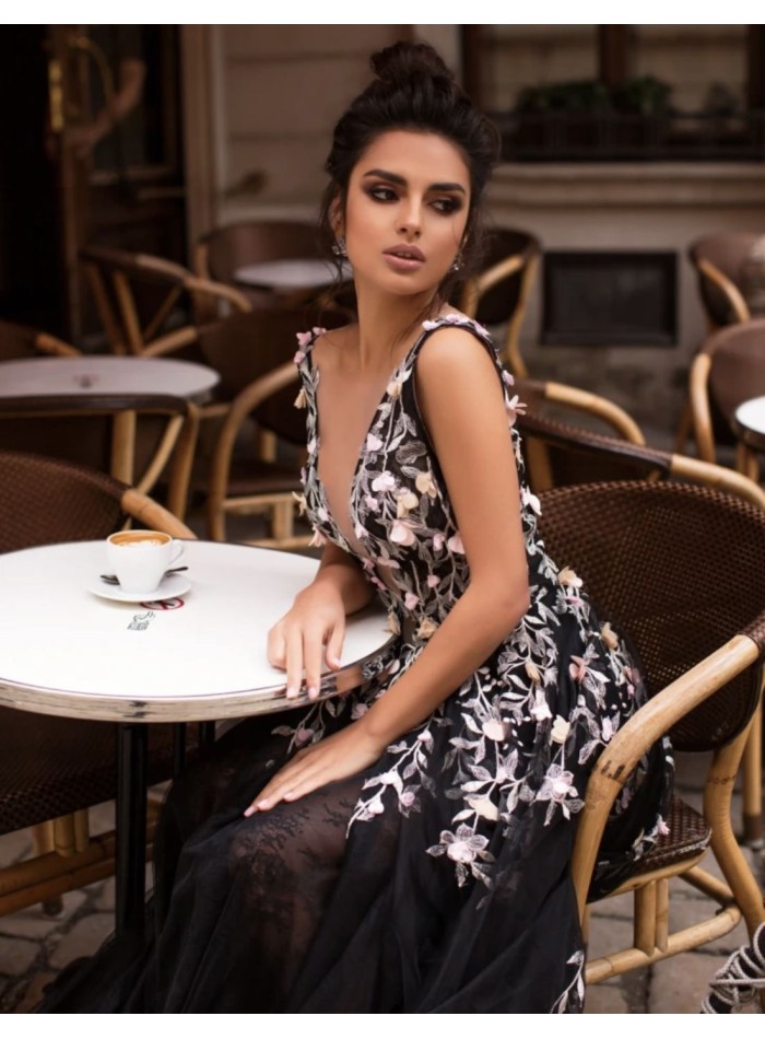 Long party dress with plunging neckline and floral embroidery