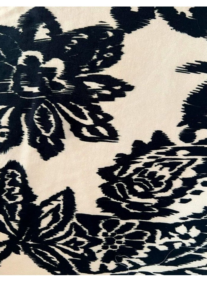 Midi party dress for daytime events.