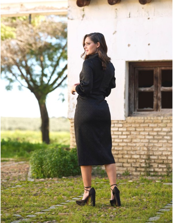 Vestido midi de fiesta negro con estampado. 2