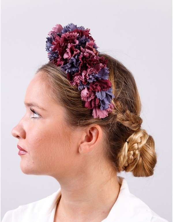 Diadema de flores con pétalos malva, vino y añil 2
