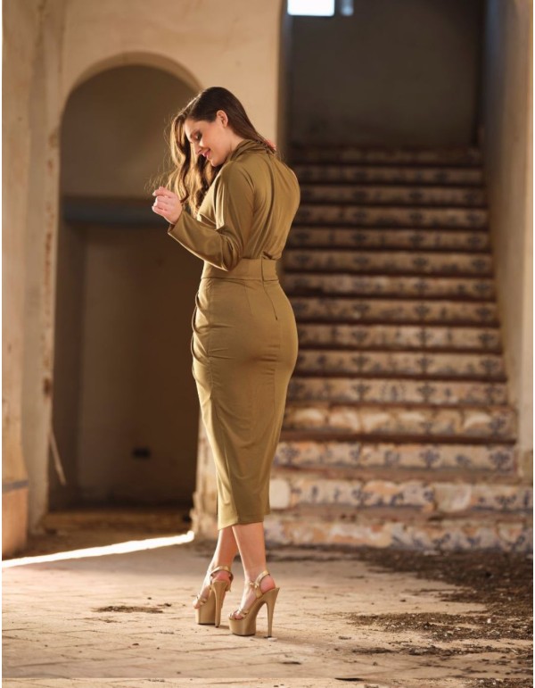 Vestido midi de fiesta para invitadas. 2