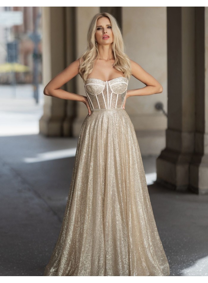 Robe longue de fête avec tissu brillant et corsage